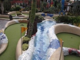 las-americas-mini-golf5.jpg