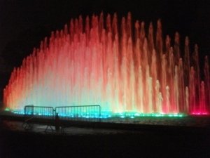 peru-water-plaza-3173.JPG