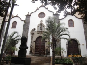 santa-cruz-de-tenerife-iglesia-san-francisco.jpg